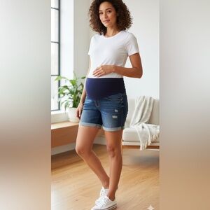 Spécial A Los Angeles Maternity 
Jeans Short Distressed Lace inset Blue size L